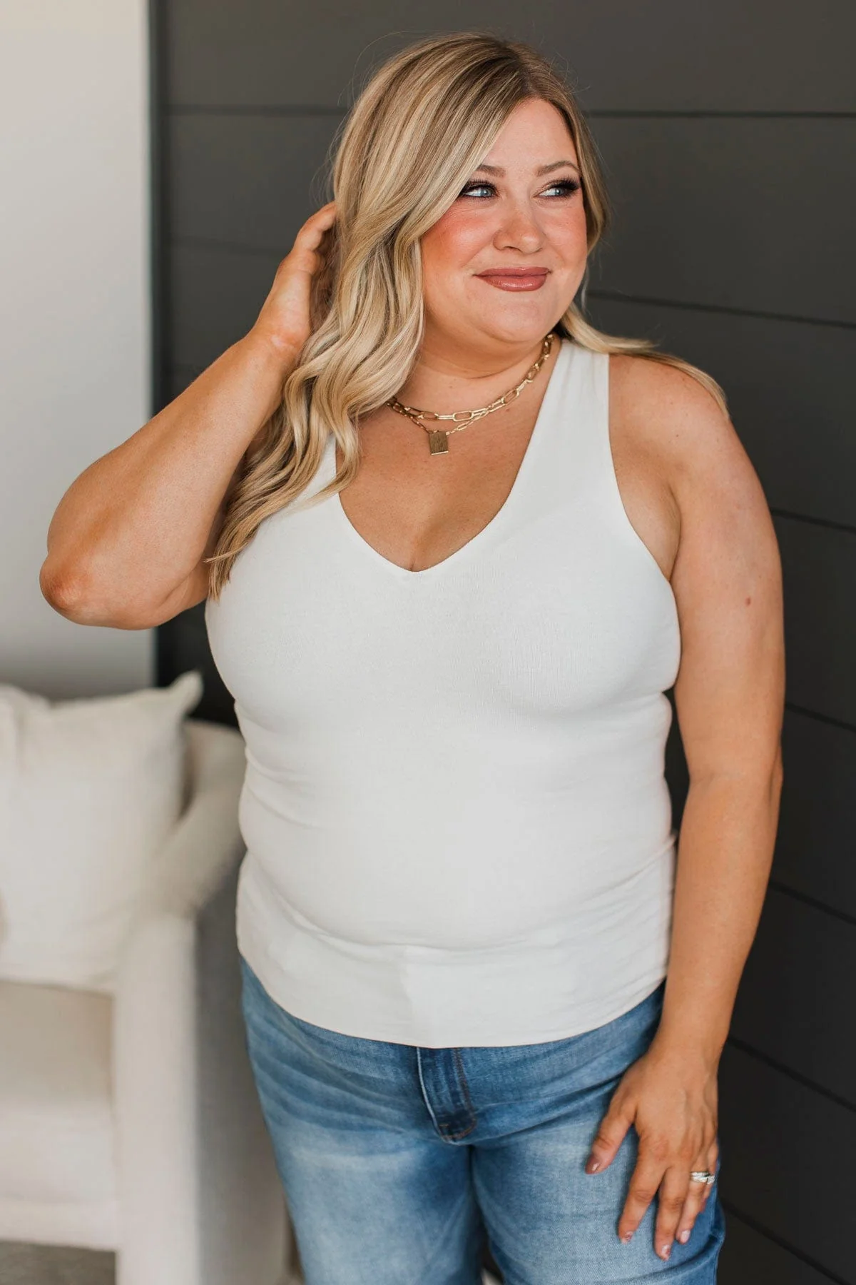 A Little Bit Longer V-Neck Tank Top- Off-White - Image 3
