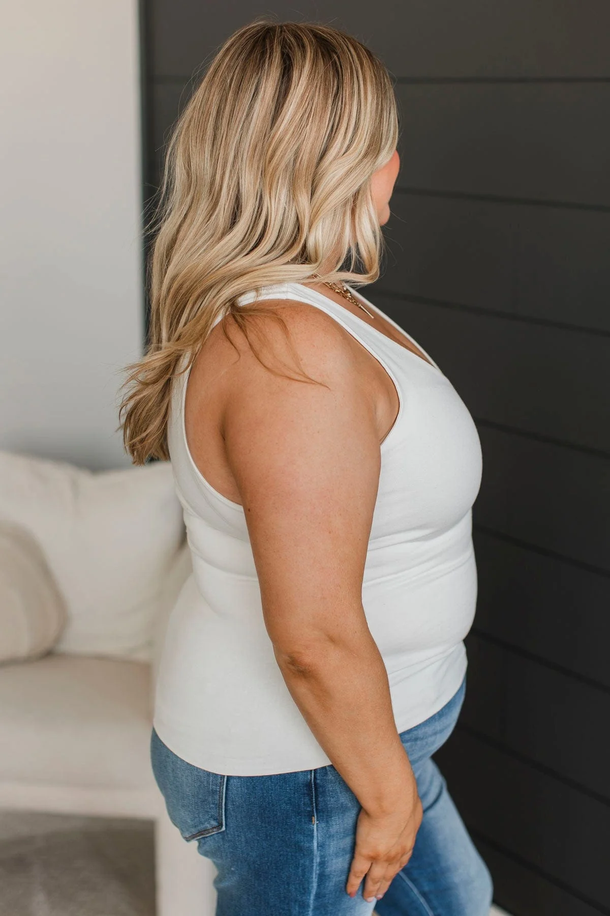 A Little Bit Longer V-Neck Tank Top- Off-White - Image 4