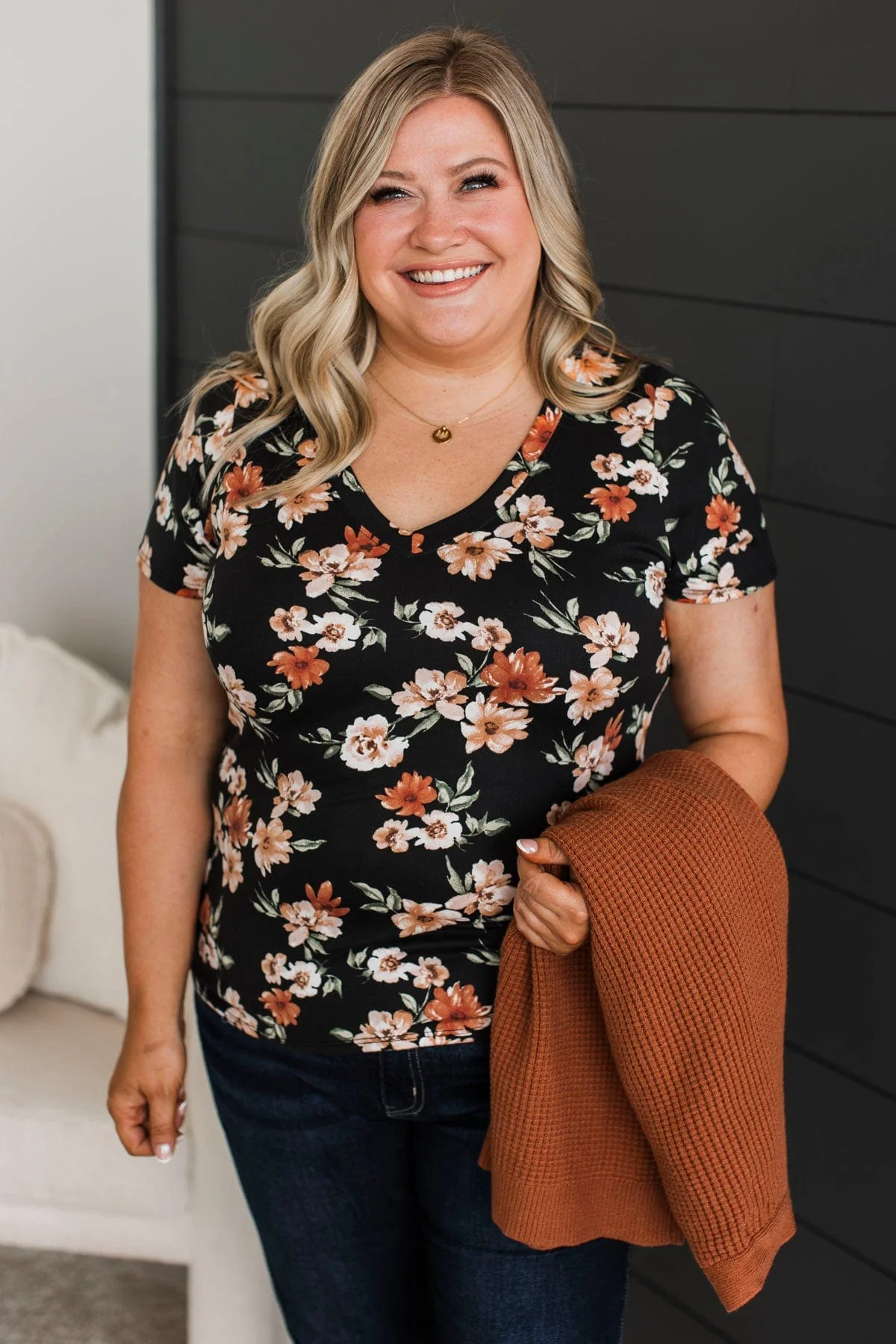 Always Beloved Short Sleeve Floral Top- Black - Image 2