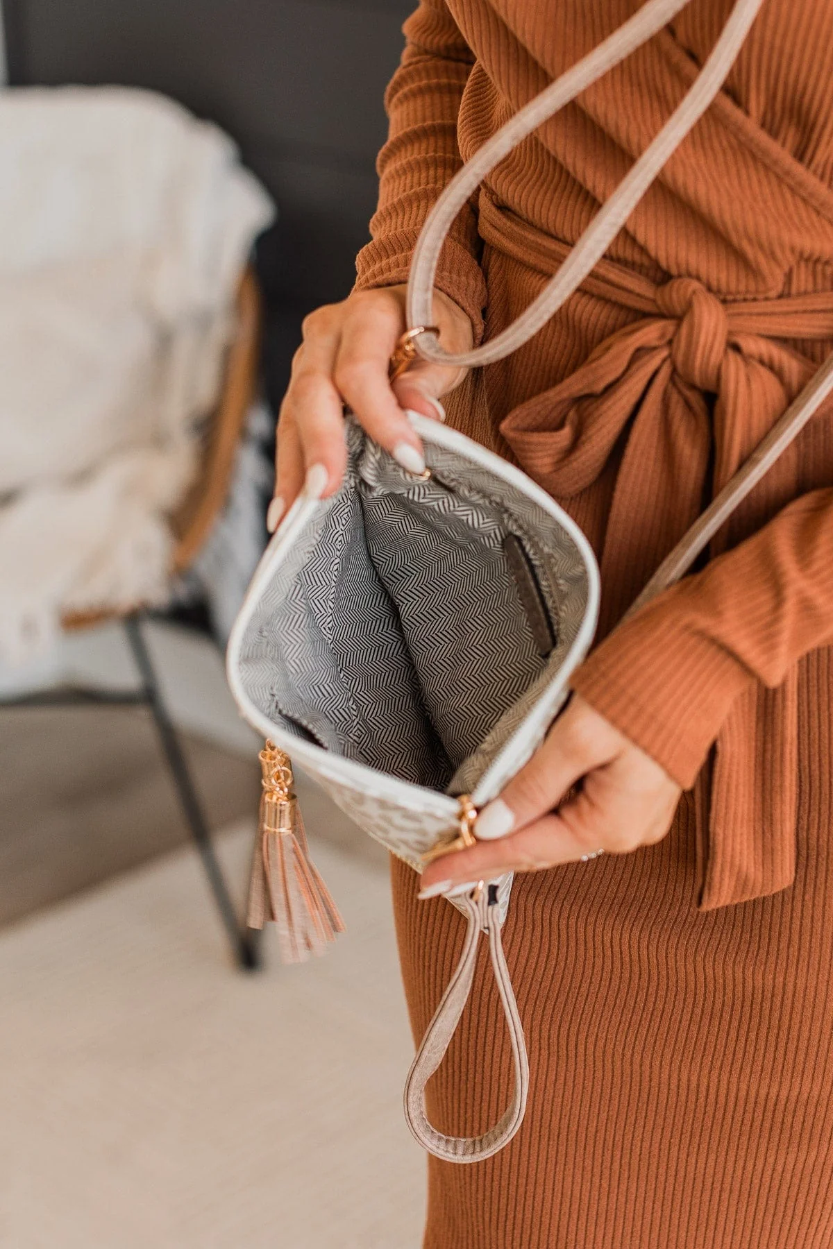 Appreciate You Crossbody Purse- Taupe - Image 3