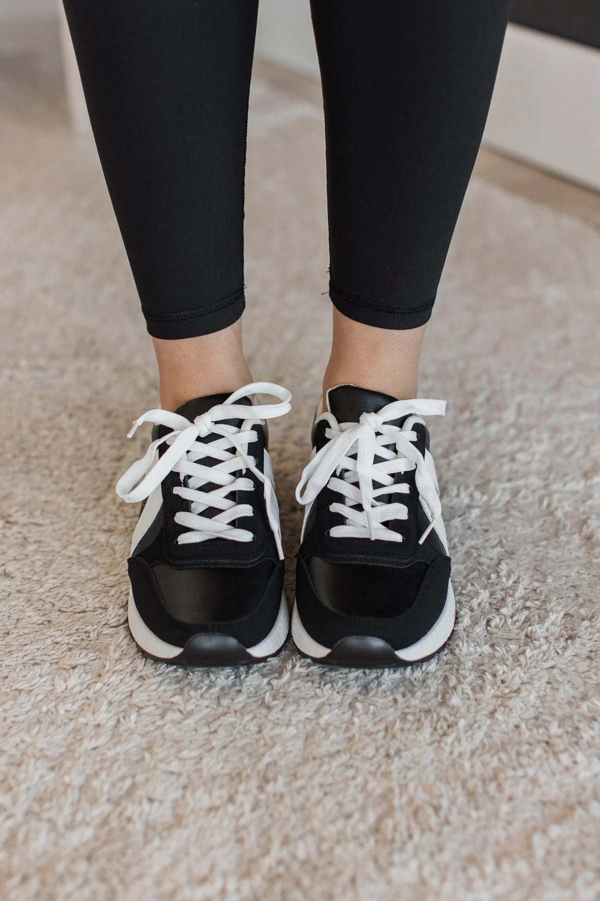 Arider Girl Everyday Sneakers- Black & White - Image 4