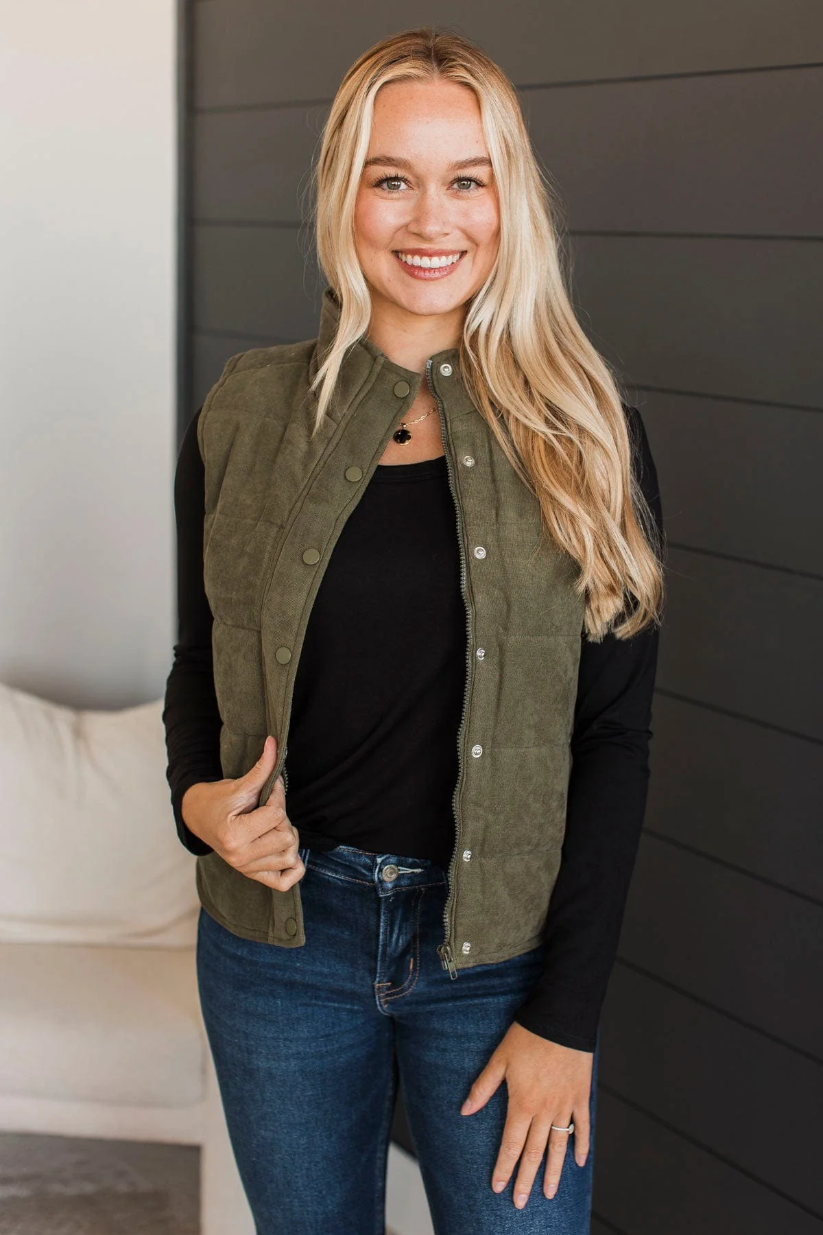 As The Leaves Fall Puffer Vest- Hunter Green - Image 3