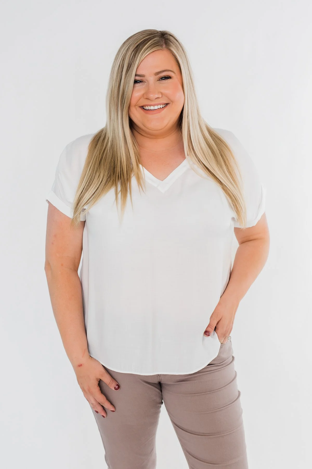 Basic Beauty V-Neck Short Sleeve Top- Ivory - Image 4