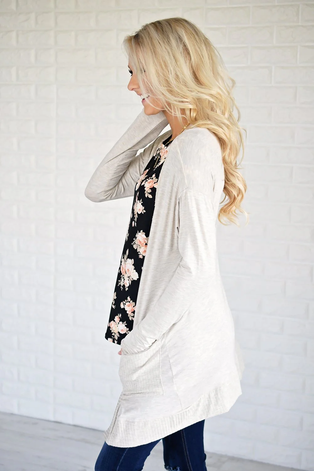 Basic Cream Cardigan - Image 5