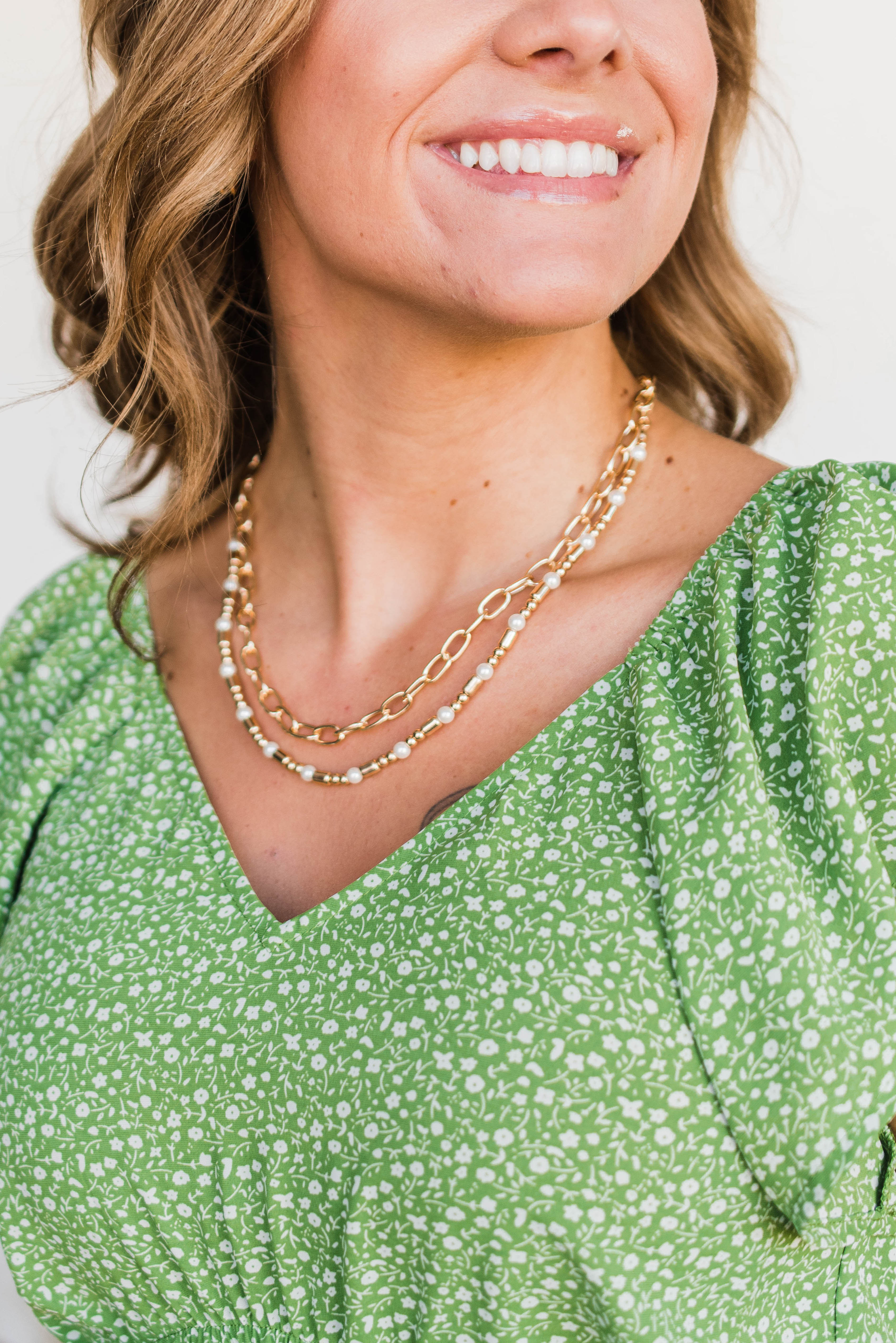 Beautiful Creation Necklace- Gold & White - Image 3