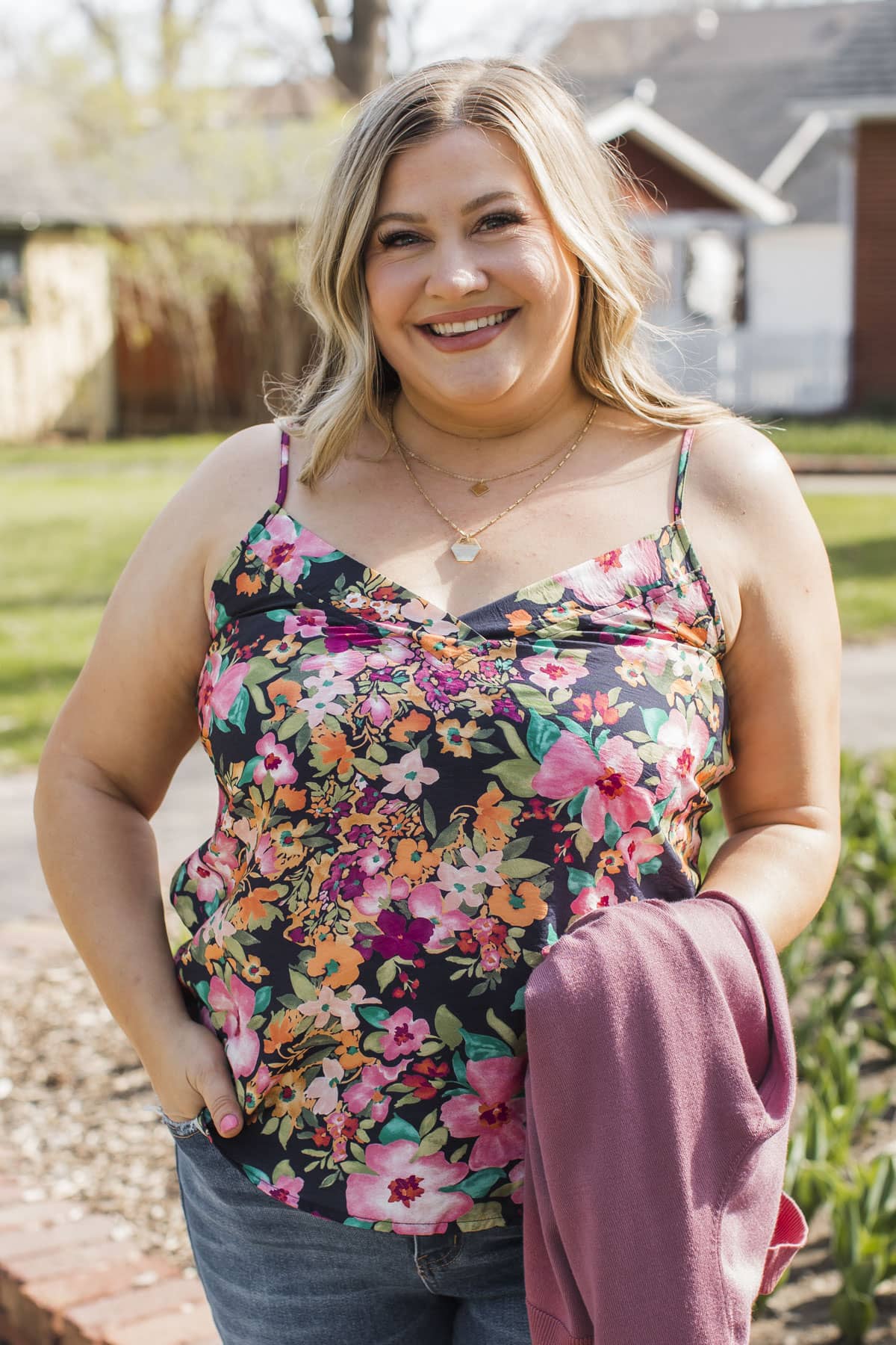 Blooming Here V-Neck Floral Tank Top- Dark Navy - Image 3