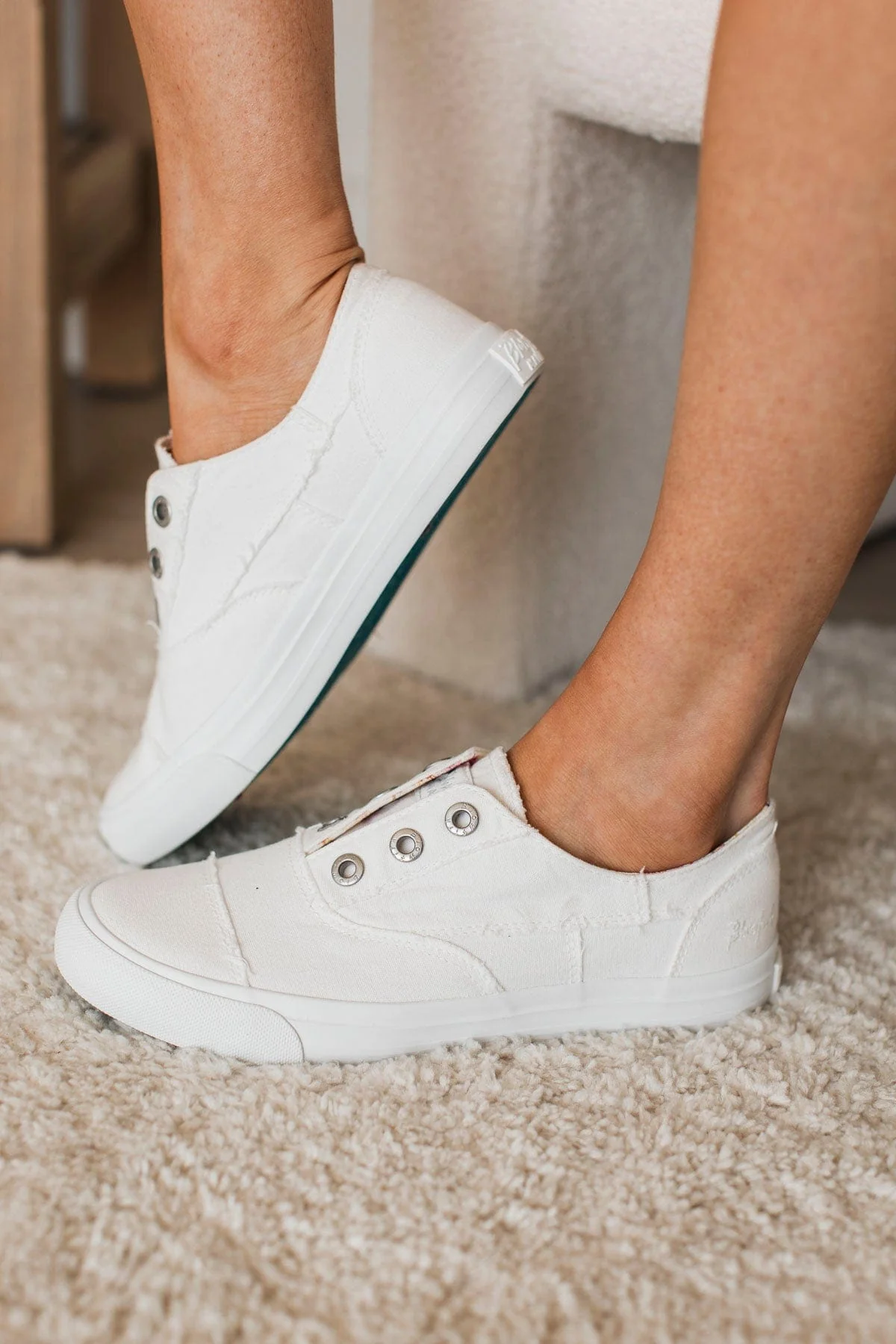 Blowfish Malia Sneakers- White Dusty Canvas - Image 2