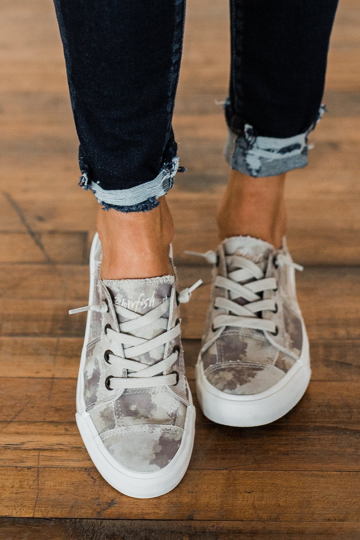 Blowfish Maxine Sneakers- Natural Foggy Camo - Image 2
