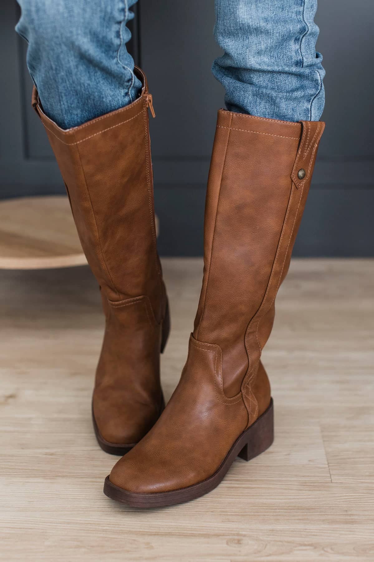 Blowfish Nomads Boots- Dark Honey - Image 2