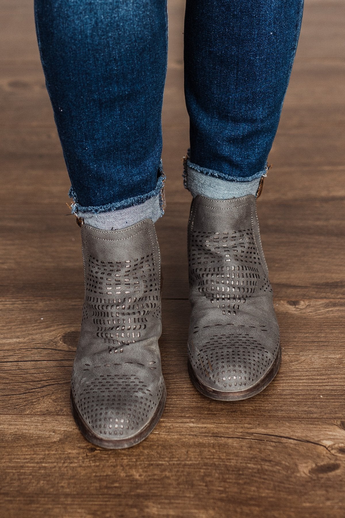 Blowfish Venom Booties- Grey Prospector/Pewter Meteorite - Image 2