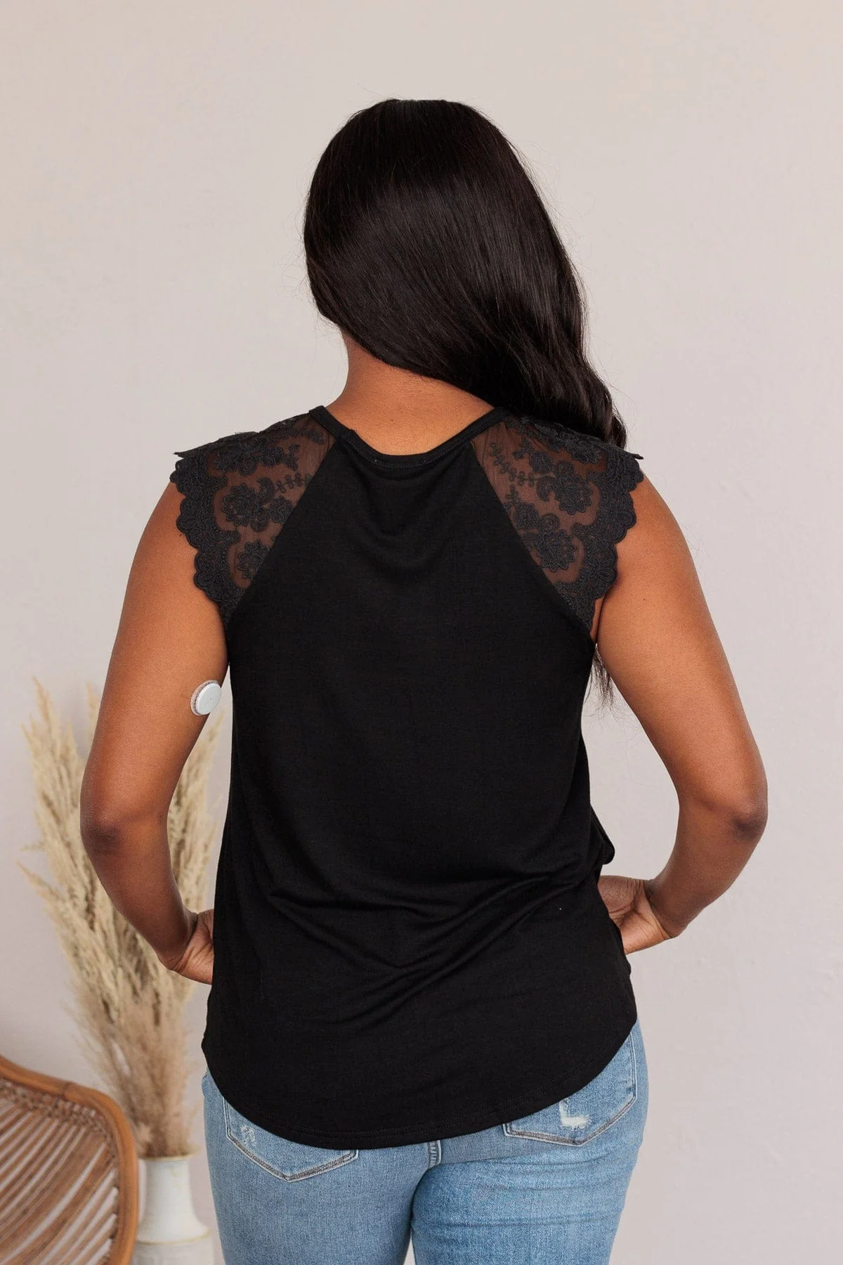Can't Ignore You Lace Top- Black - Image 10