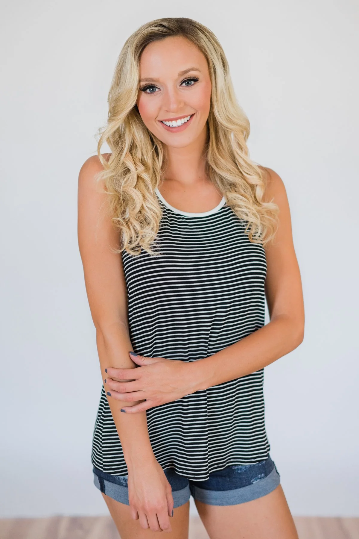 Casual Back Keyhole Striped Tank Top- Black & White - Image 5