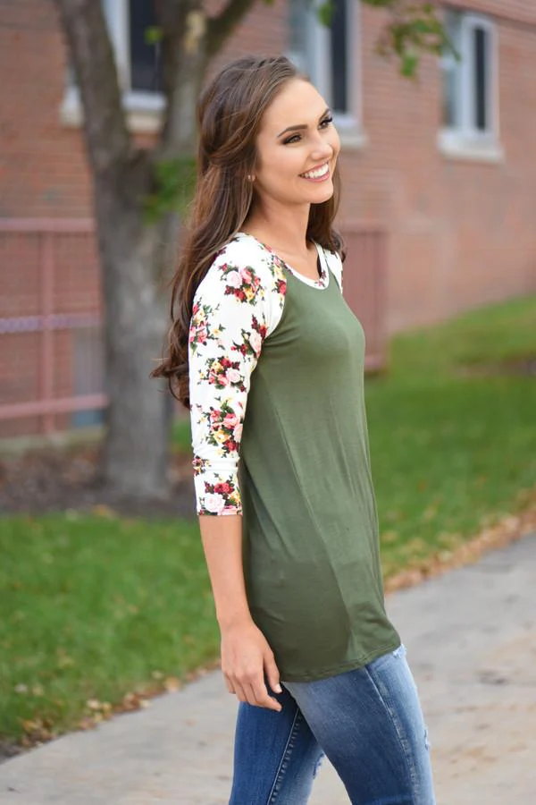 Catch My Eye Floral Top - Olive - Image 6