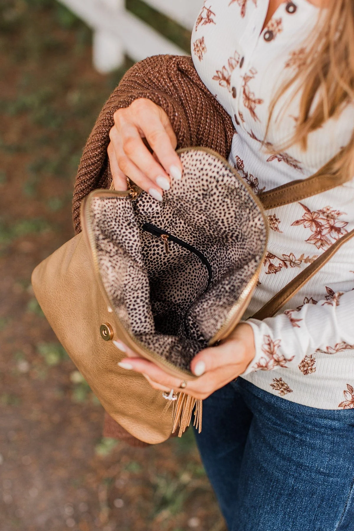 Caught You Staring Crossbody Purse- Brown - Image 3