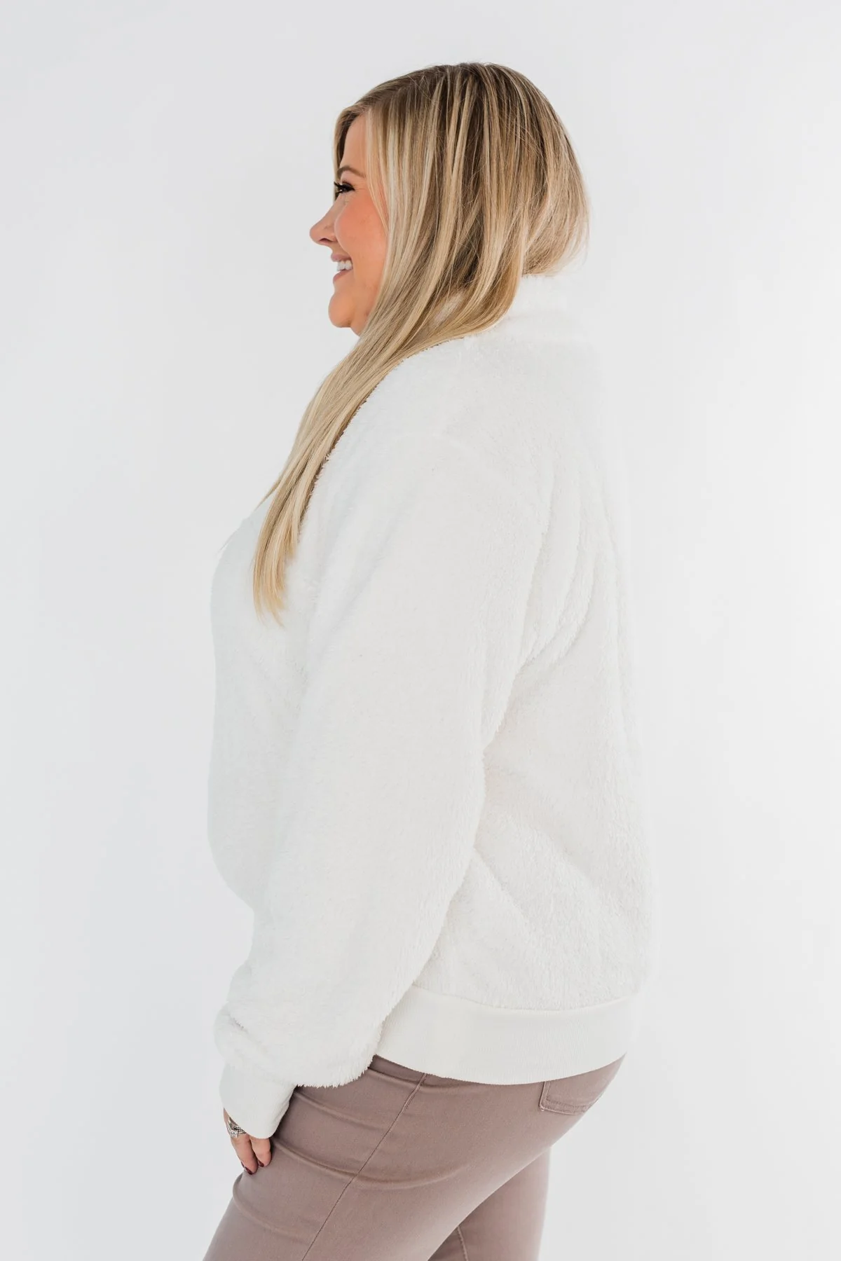 C'est Toi Quarter Zip Pullover Sherpa- Off White - Image 11
