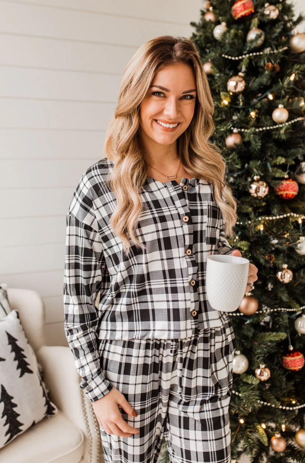 Chasing Snowflakes Plaid Lounge Top- White & Black - Image 2