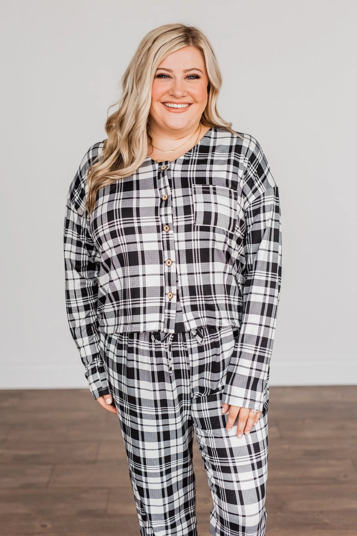 Chasing Snowflakes Plaid Lounge Top- White & Black - Image 3