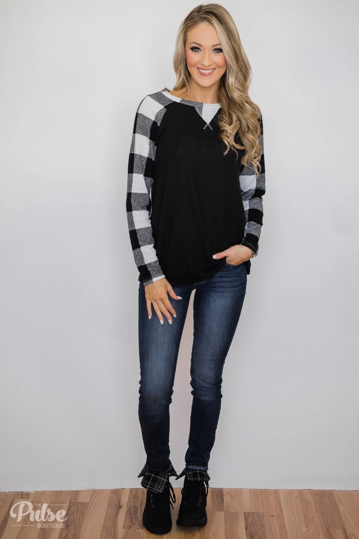 Checkered Sleeve Raglan Top- Black & White - Image 3