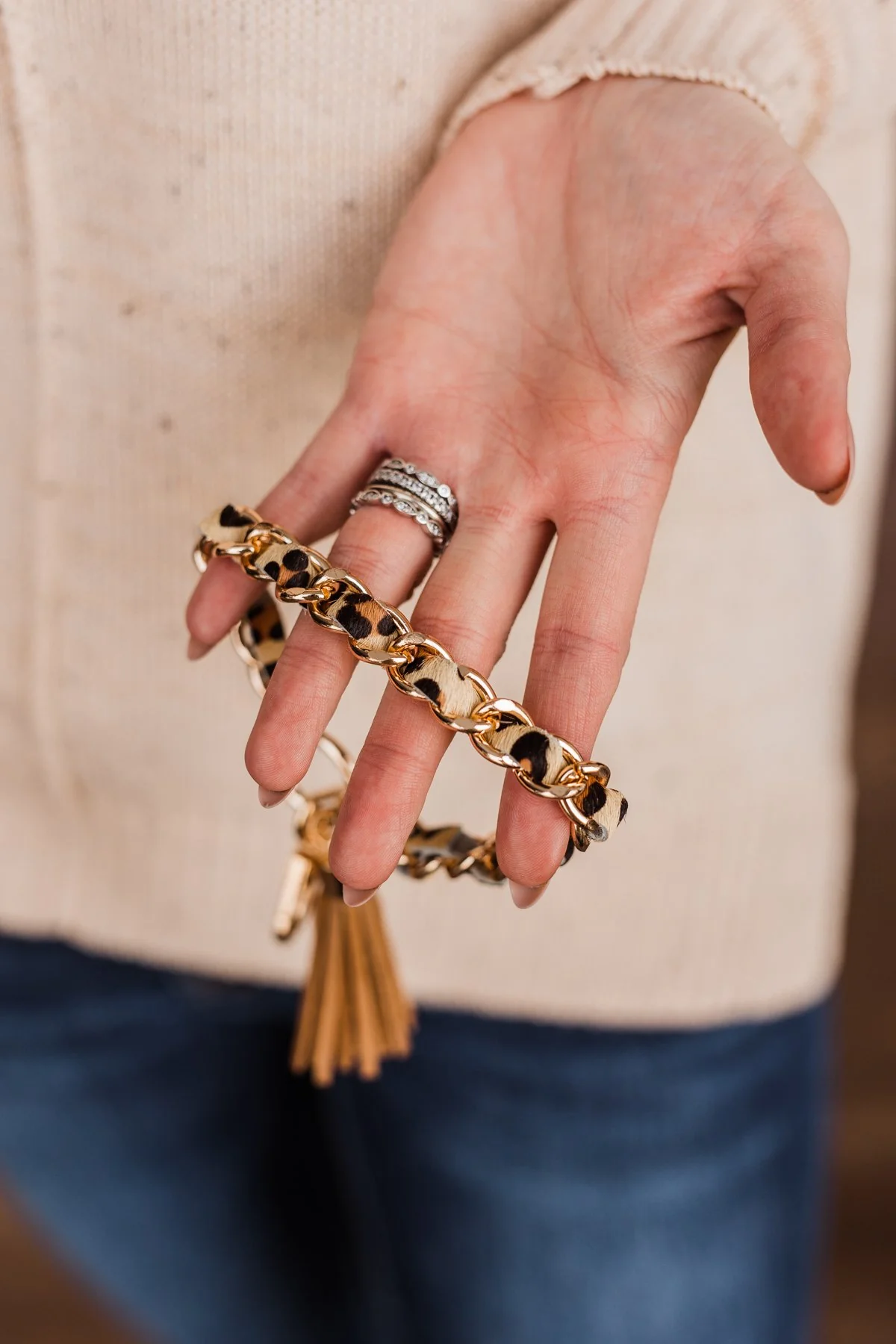 Chic Designs Gold Tasseled Key Chain- Natural - Image 2