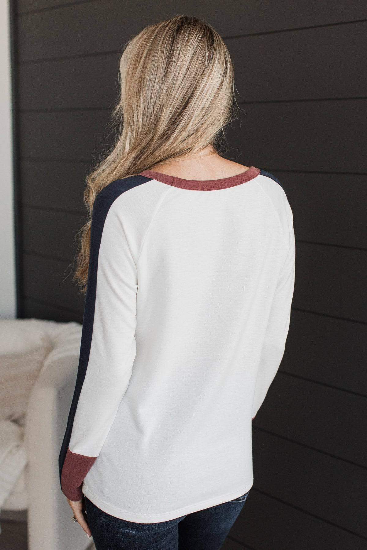 Complete Mood Color Block Top- Ivory & Dark Navy - Image 4