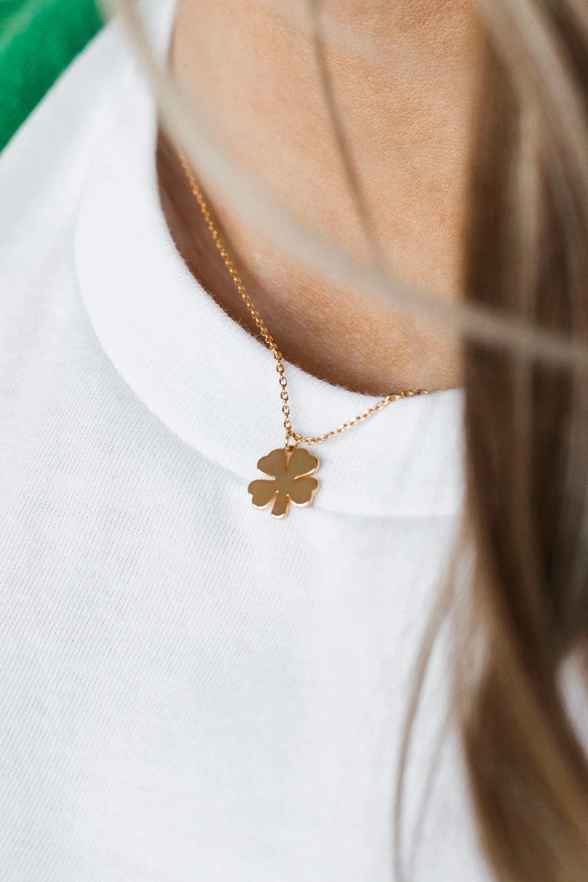 Dainty Clover Pendant Necklace- Gold - Image 2