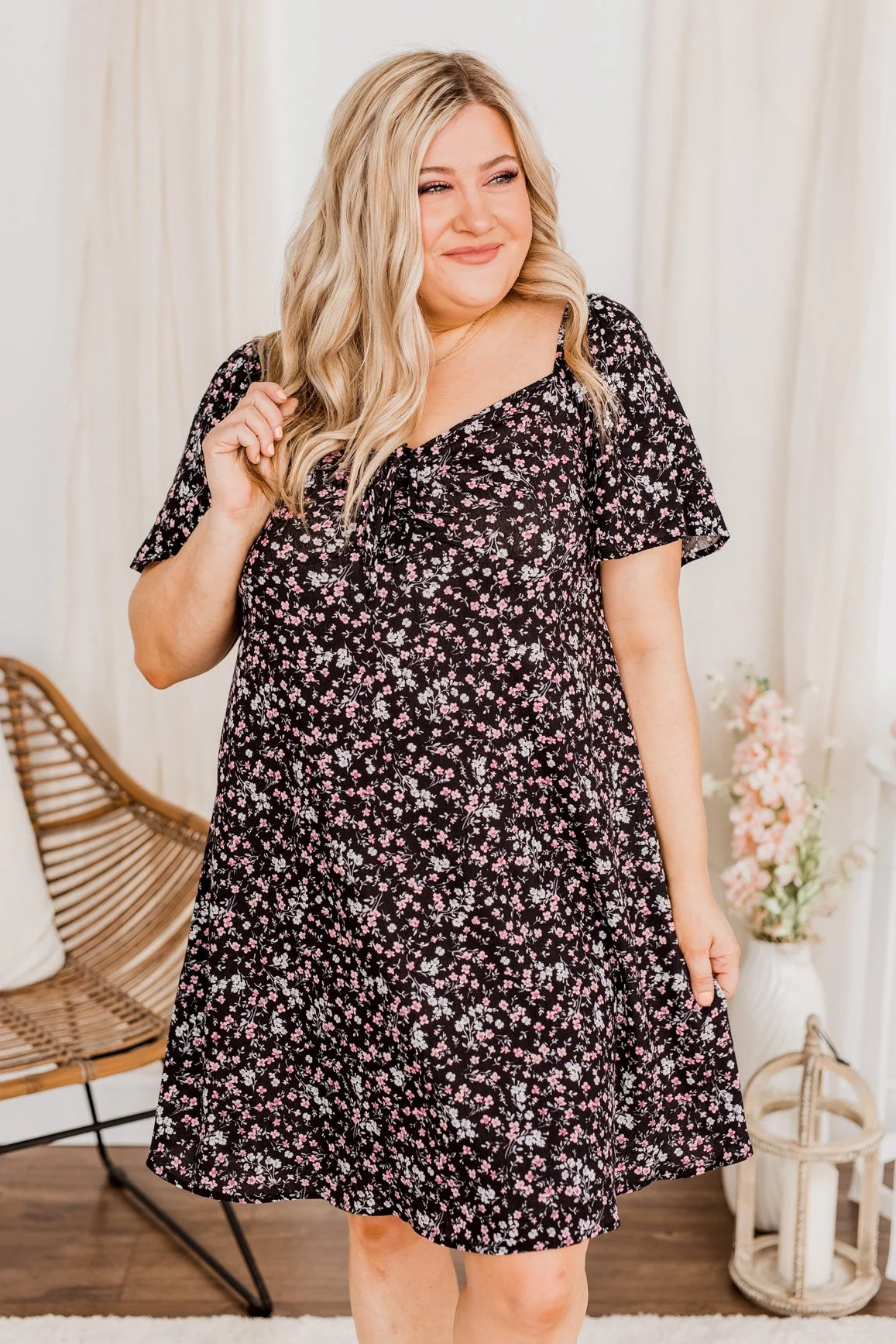 Dashing Through The Daisies Floral Dress- Black - Image 3