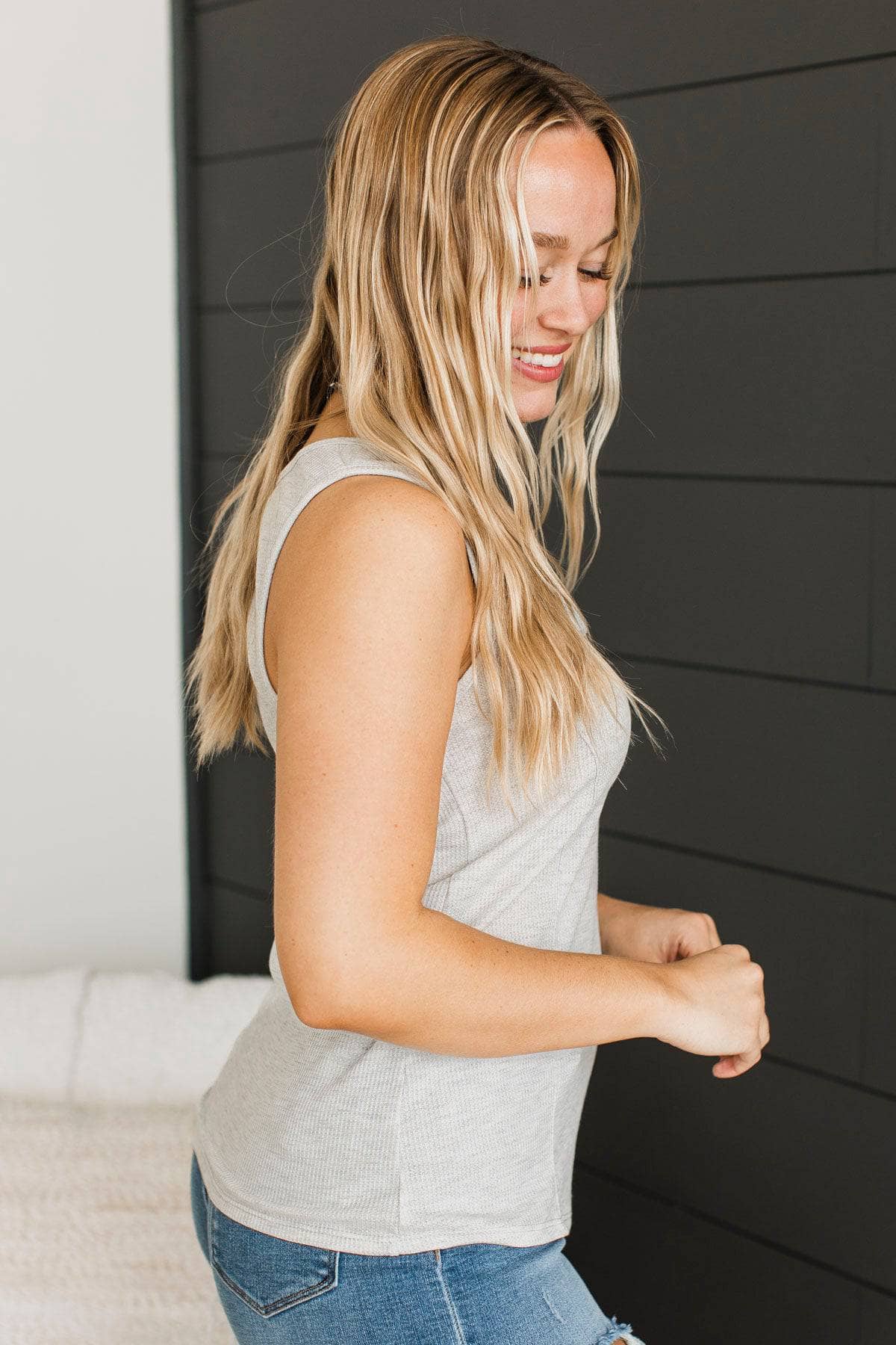 Day In The Life Notched Tank Top- Light Heather Grey - Image 5