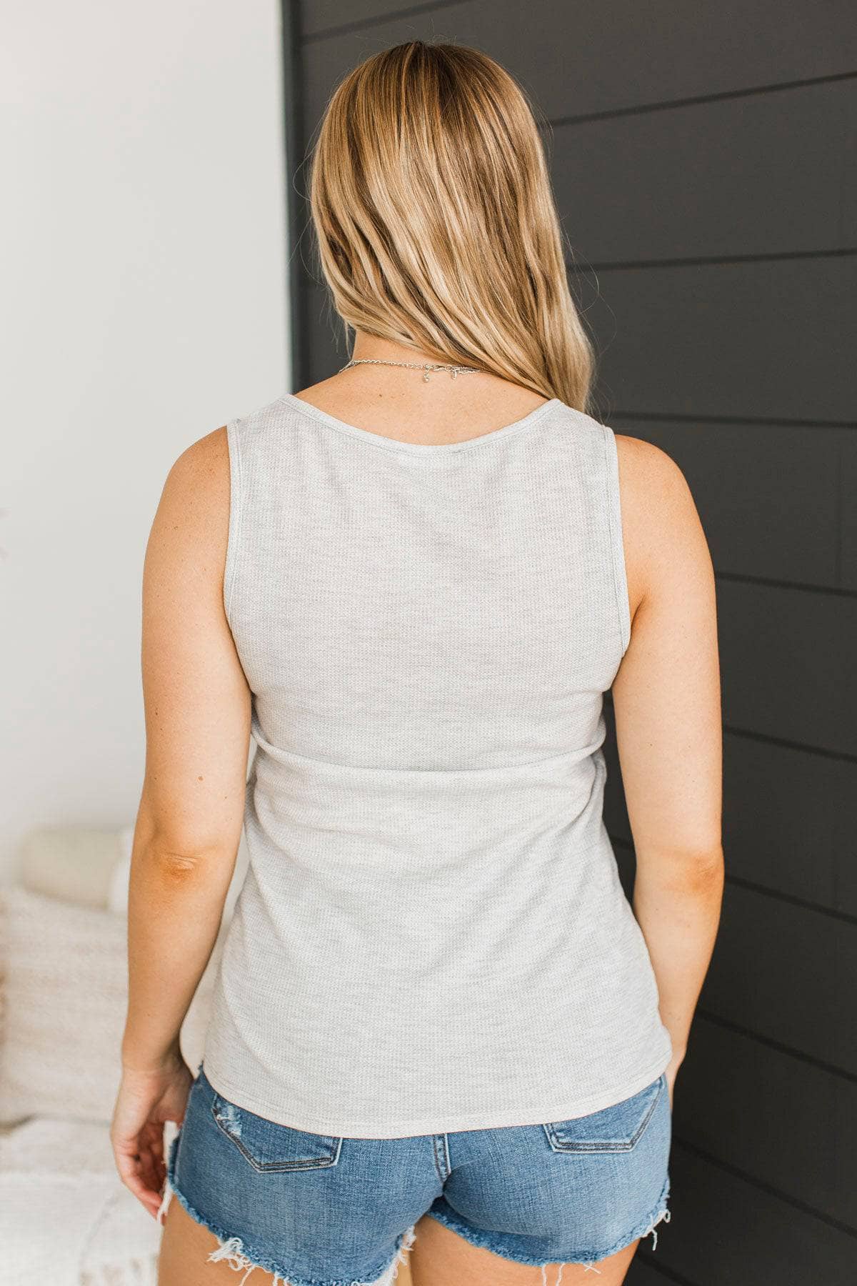 Day In The Life Notched Tank Top- Light Heather Grey - Image 7