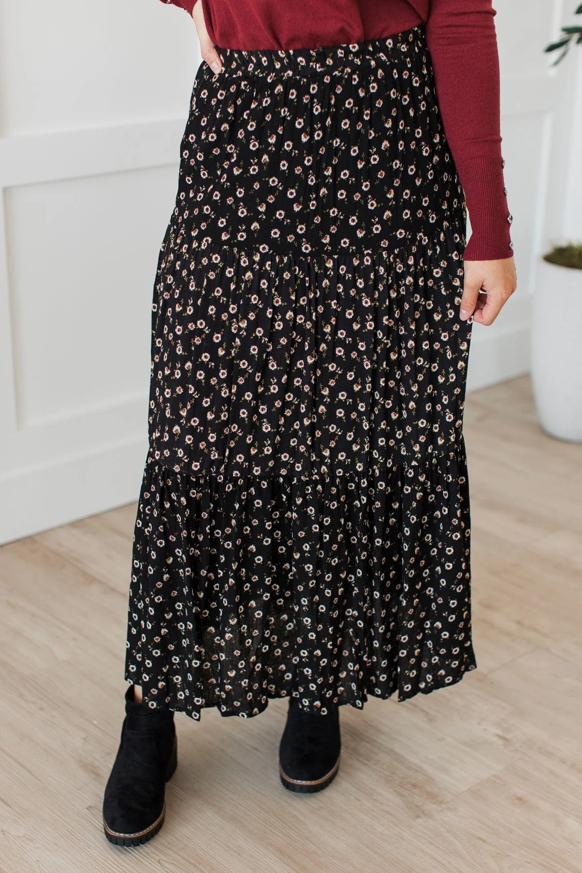 Decidedly Perfect Floral Skirt- Black
