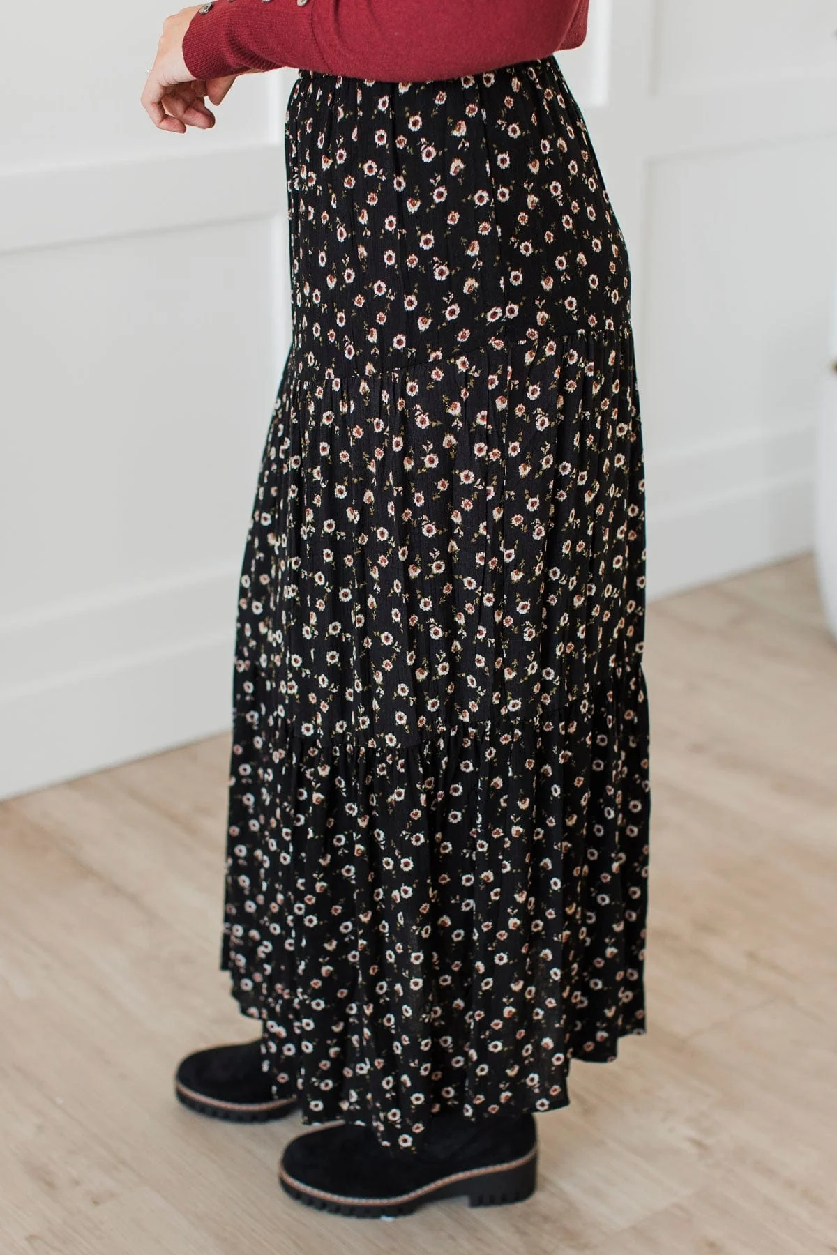 Decidedly Perfect Floral Skirt- Black - Image 5