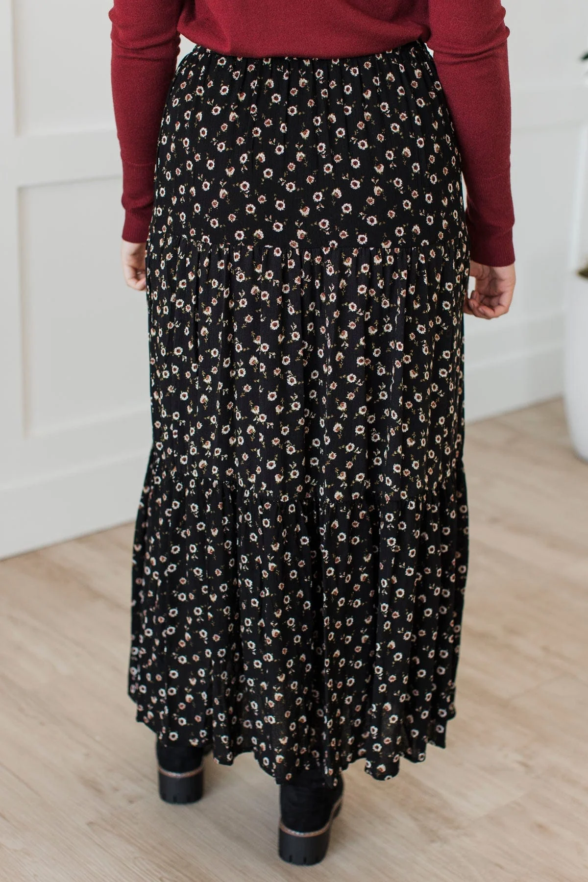 Decidedly Perfect Floral Skirt- Black - Image 7