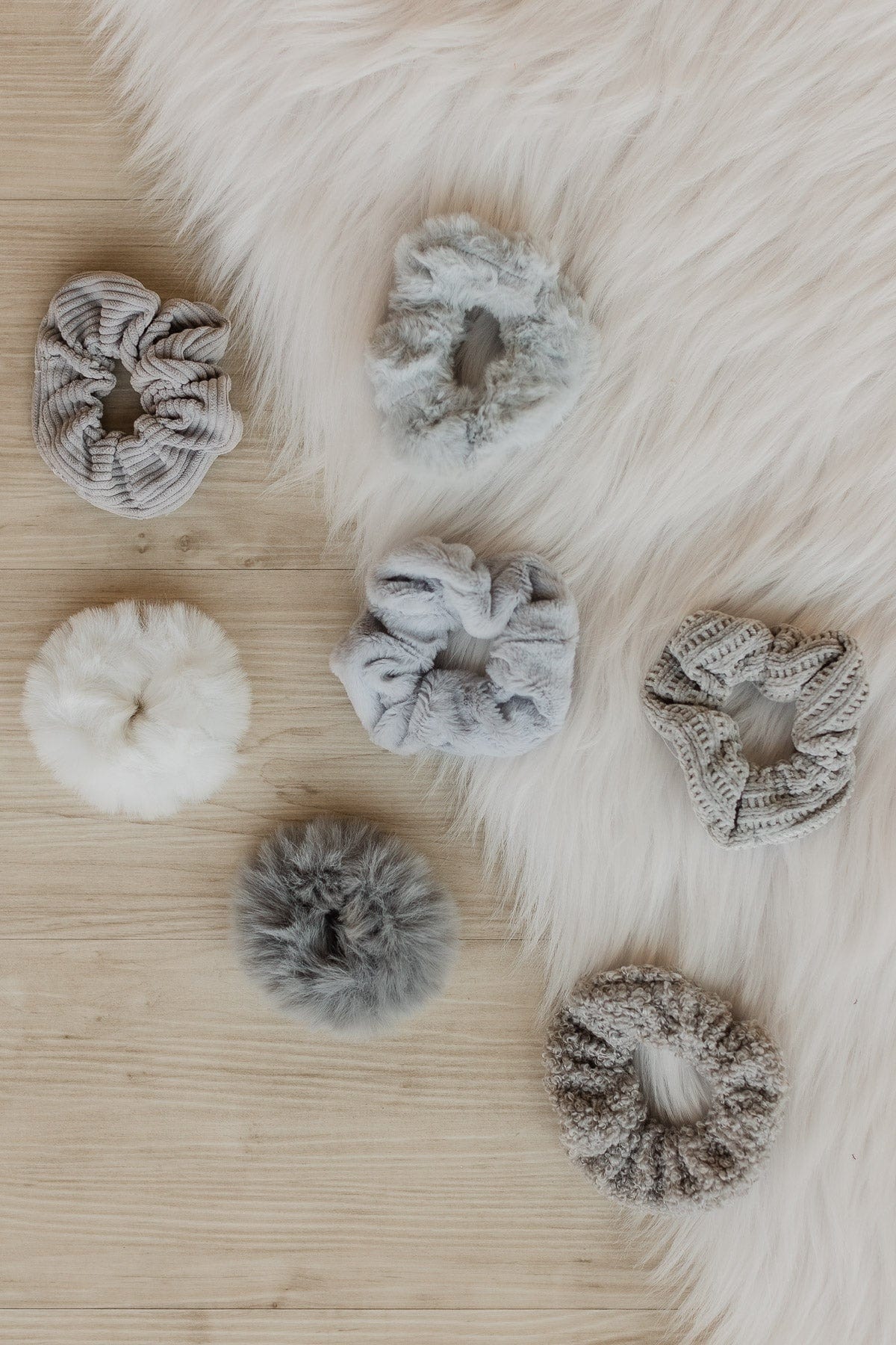 DOORBUSTER 7-Pack Scrunchie Set - Image 2