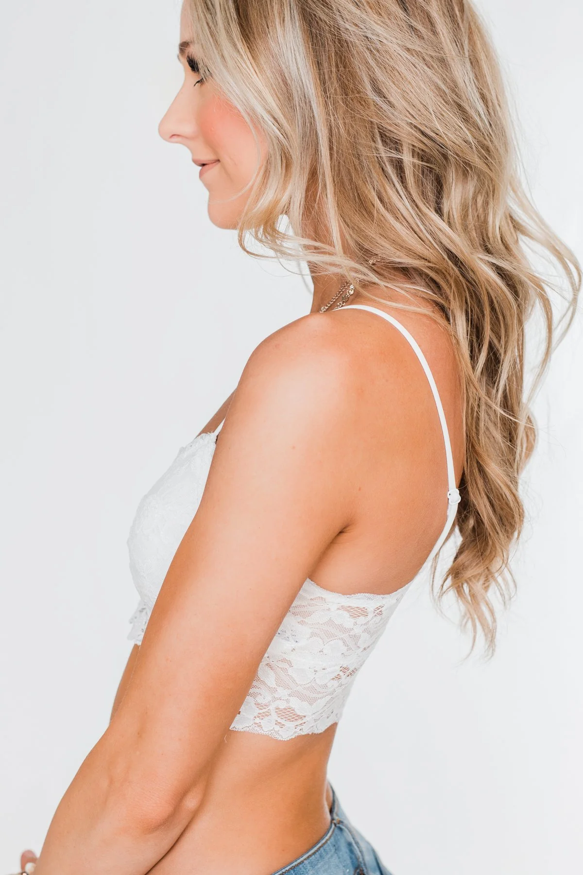 Elegant Lace Bralette- White - Image 4