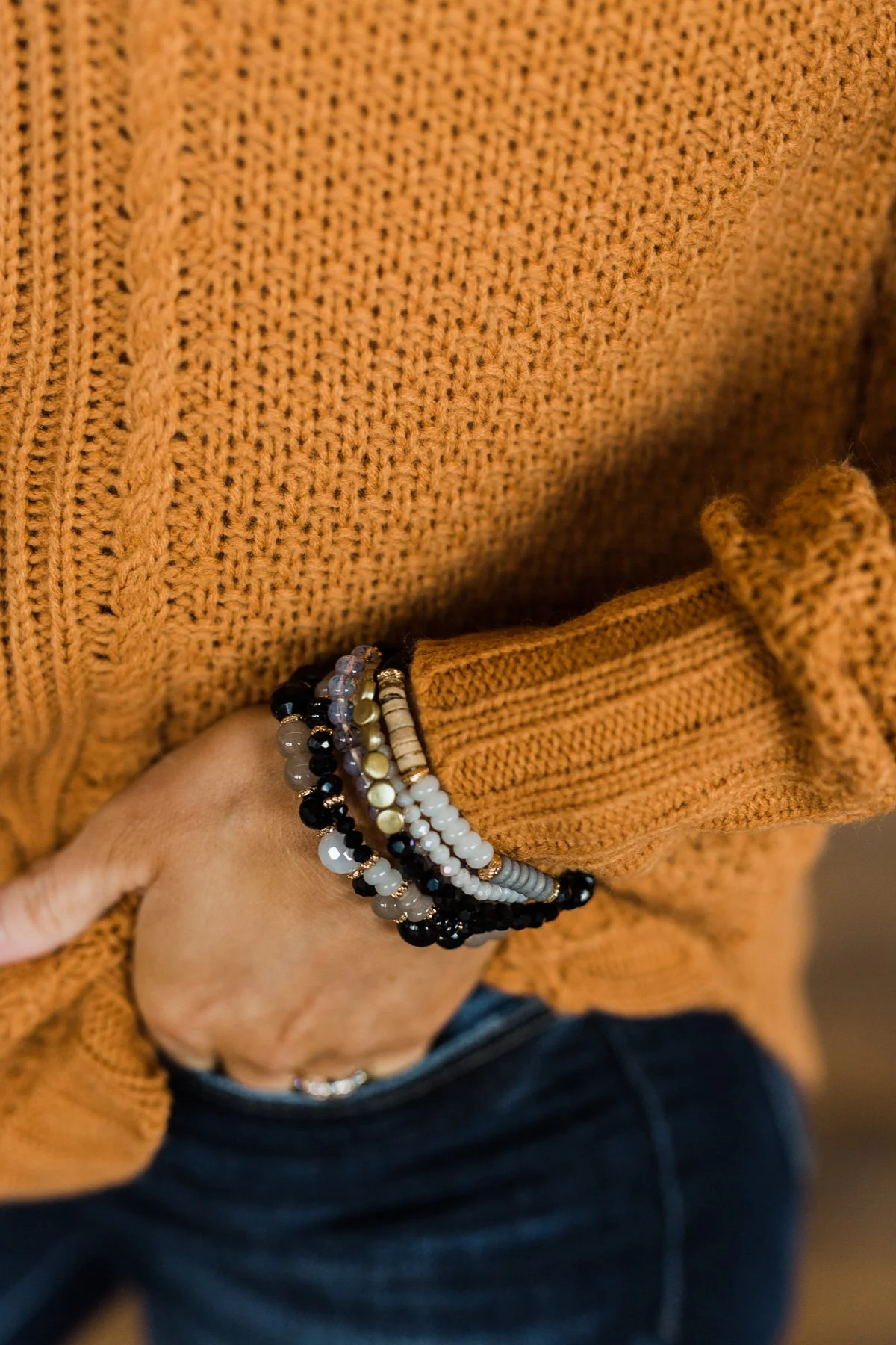 Elegant Stackable Bracelet Set- Black & Gold - Image 2