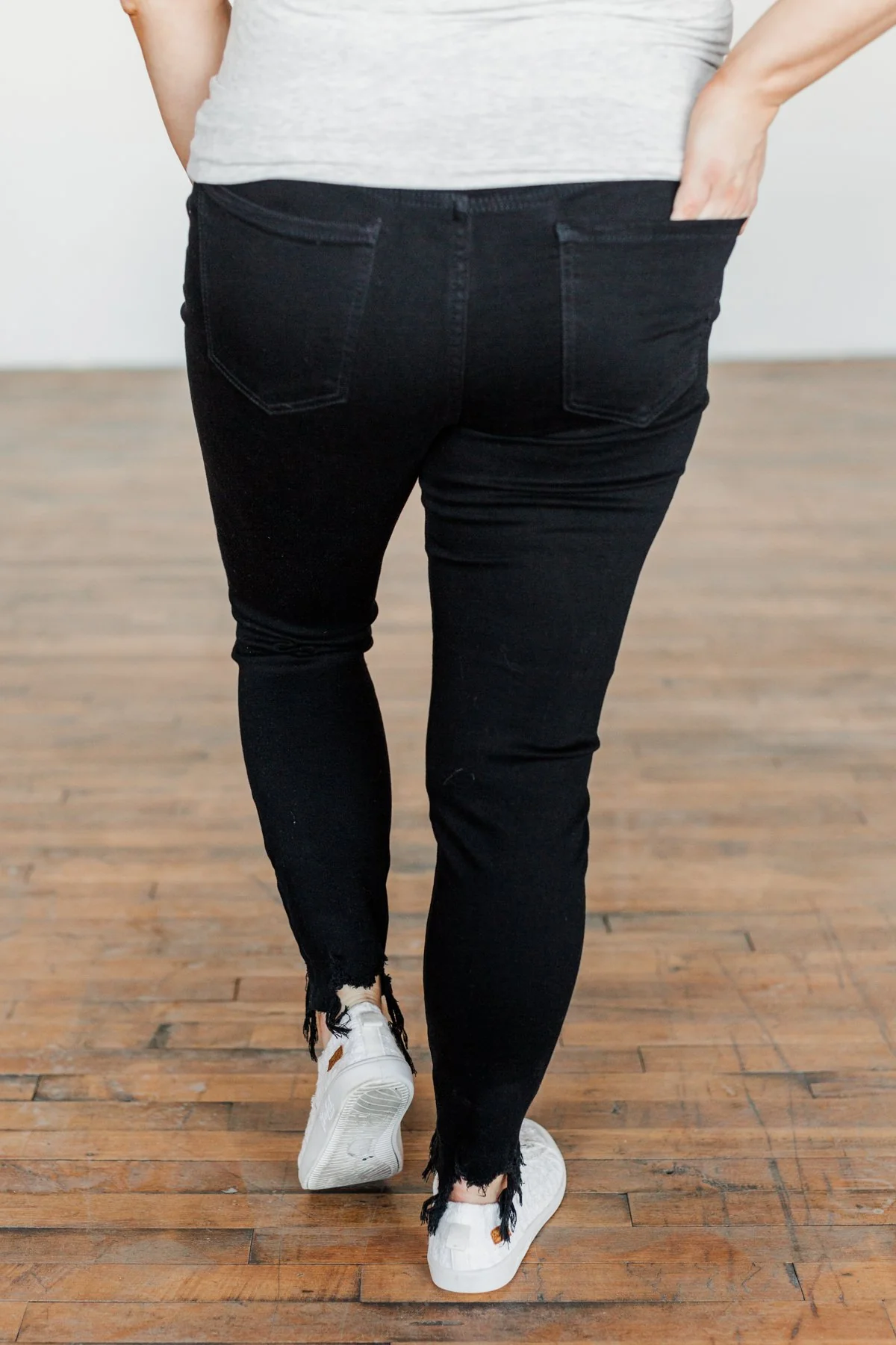 Eunina Mid-Rise Skinny Jeans- Vivian Wash - Image 8