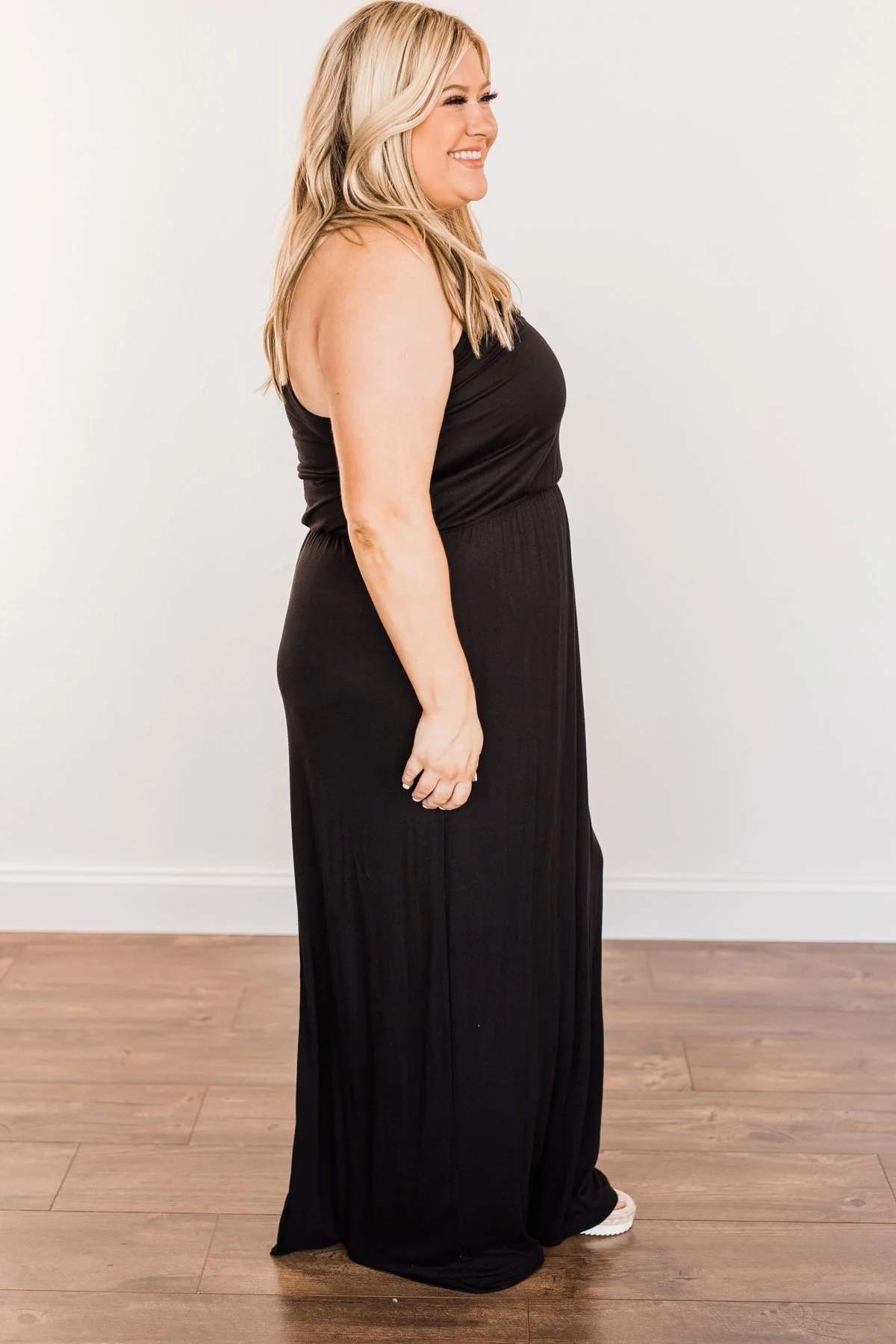 Everlasting Elegance Maxi Dress- Black - Image 8