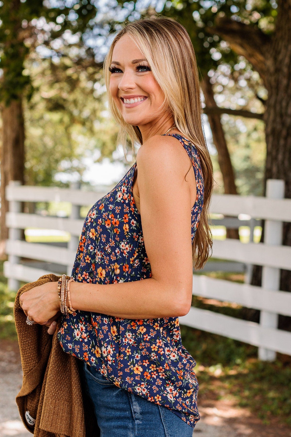 Eye Catching Beauty Floral Tank- Navy - Image 6