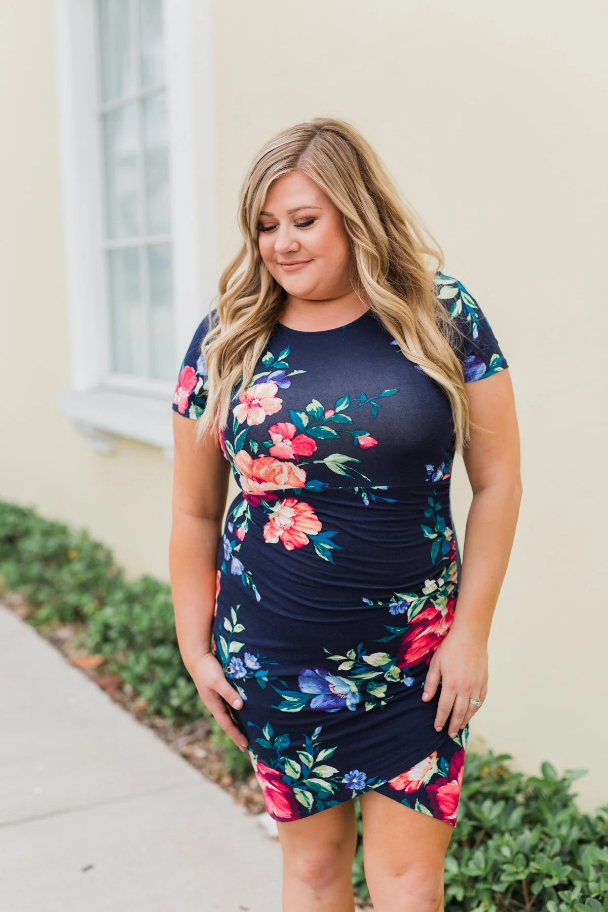Fairy Tale Ending Floral Dress- Navy - Image 8