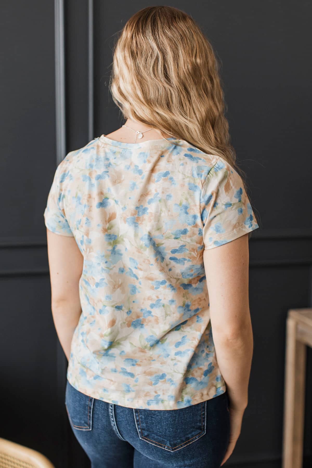 Feeling The Vibes Short Sleeve Floral Top- Light Taupe & Blue - Image 6