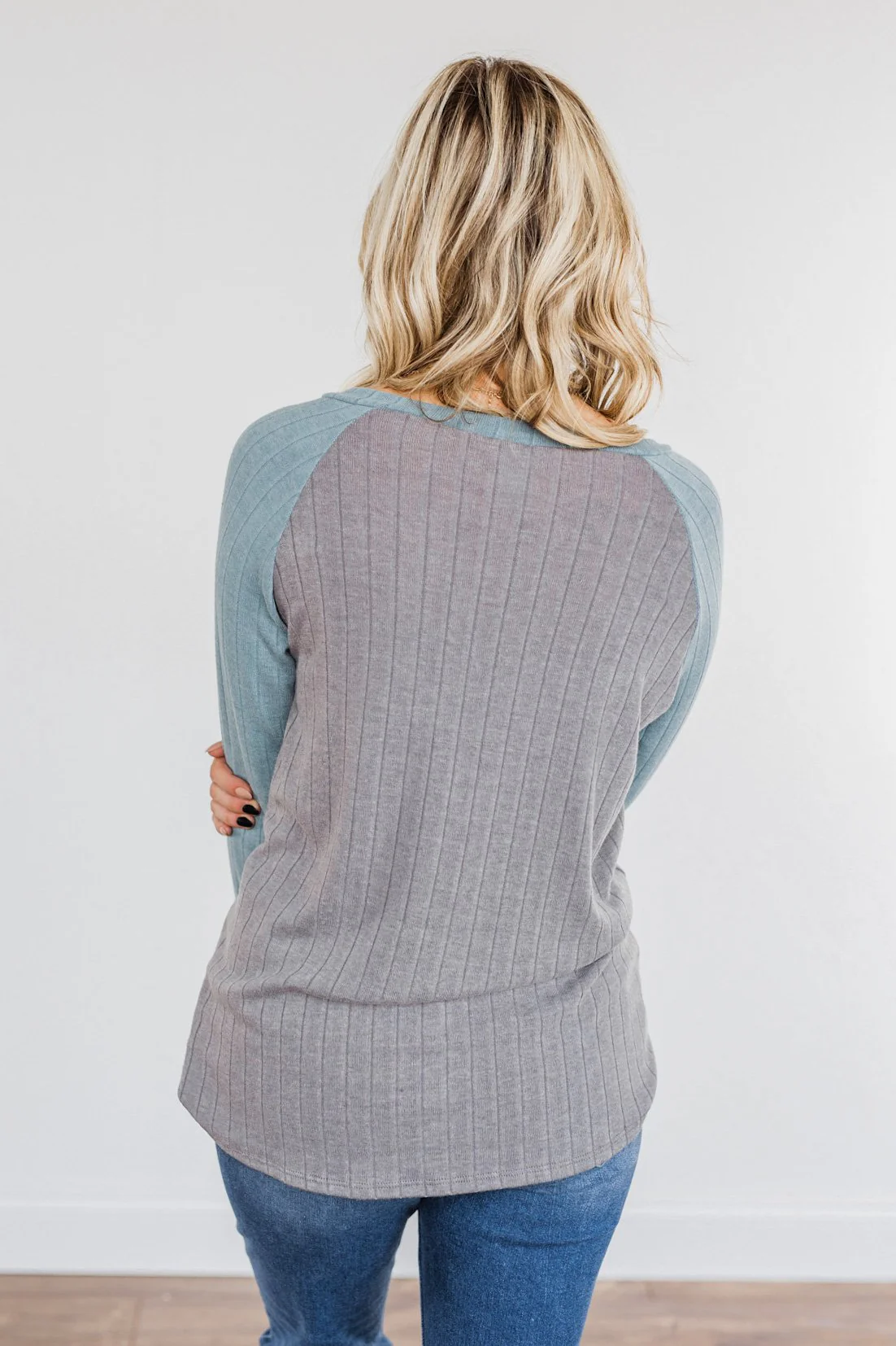 Figure Me Out V-Neck Top- Grey & Blue - Image 8