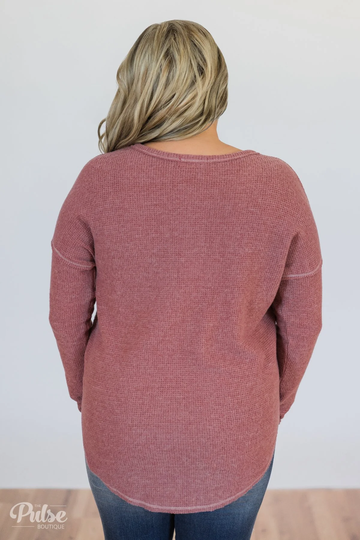 Go-To Henley Thermal Top- Brick - Image 9