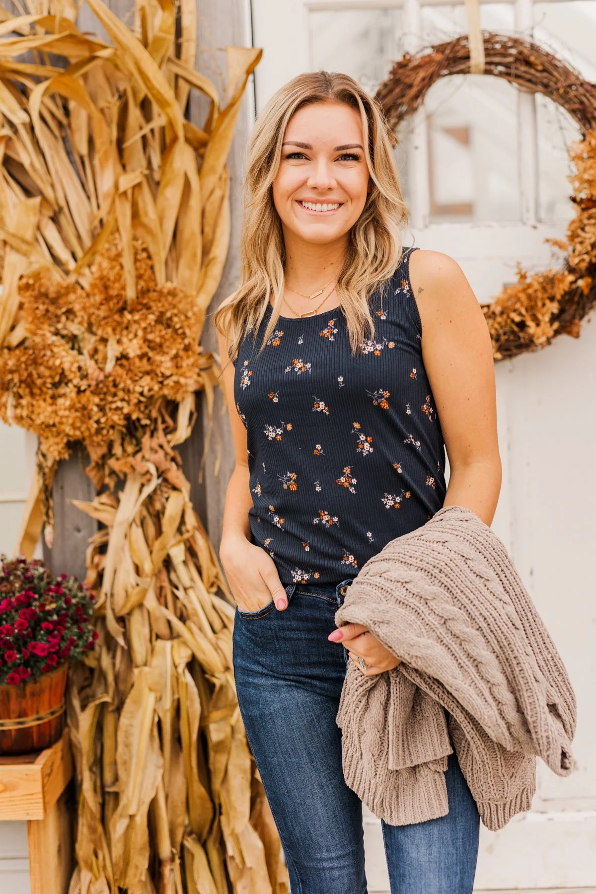 Had Me At Hello Floral Tank Top- Navy - Image 4