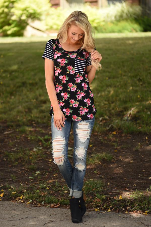 House Party Floral Pocket Top ~ Black - Image 5