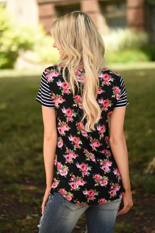 House Party Floral Pocket Top ~ Black - Image 6