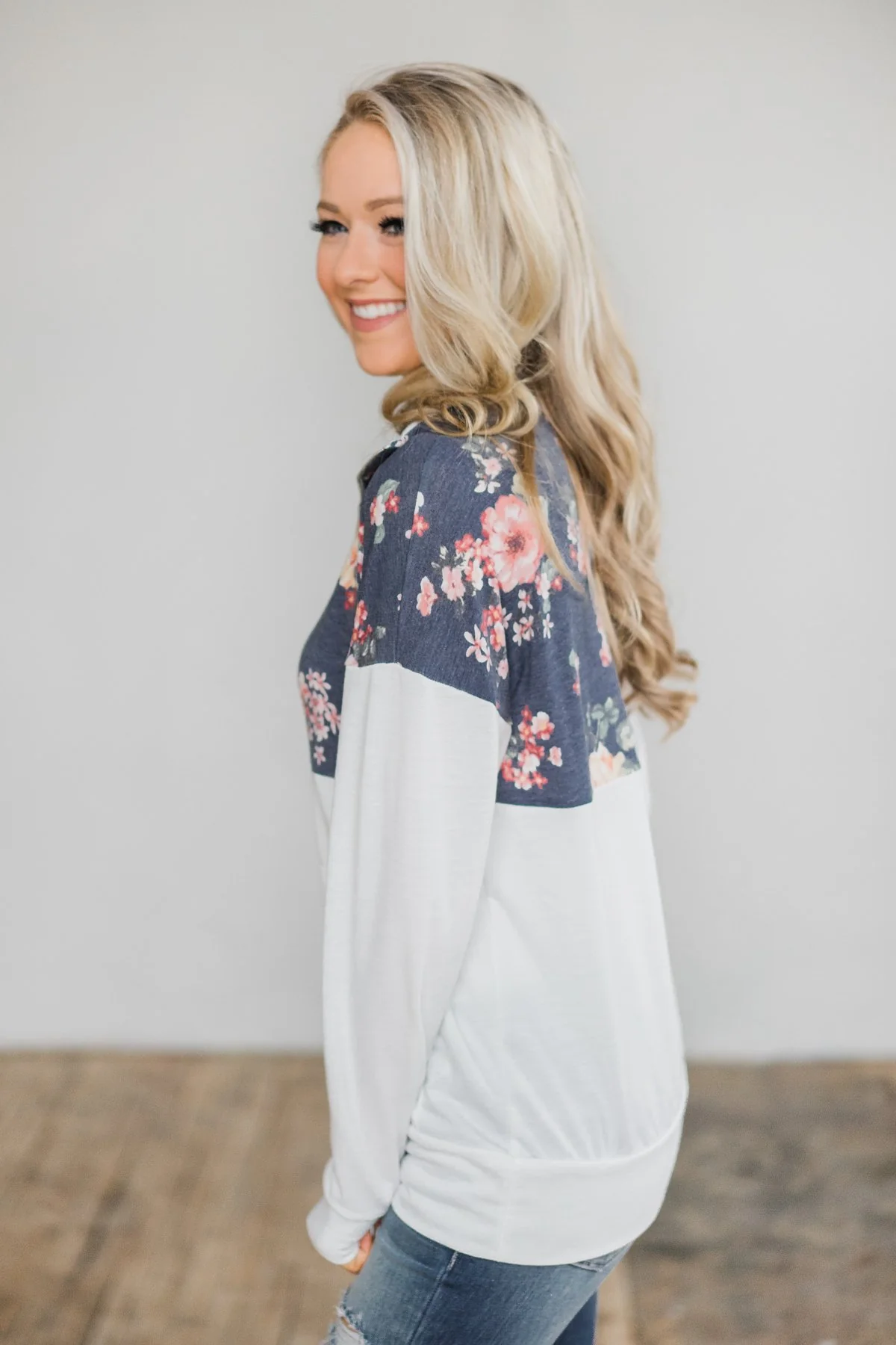Ivory and Navy Floral Pullover - Image 4