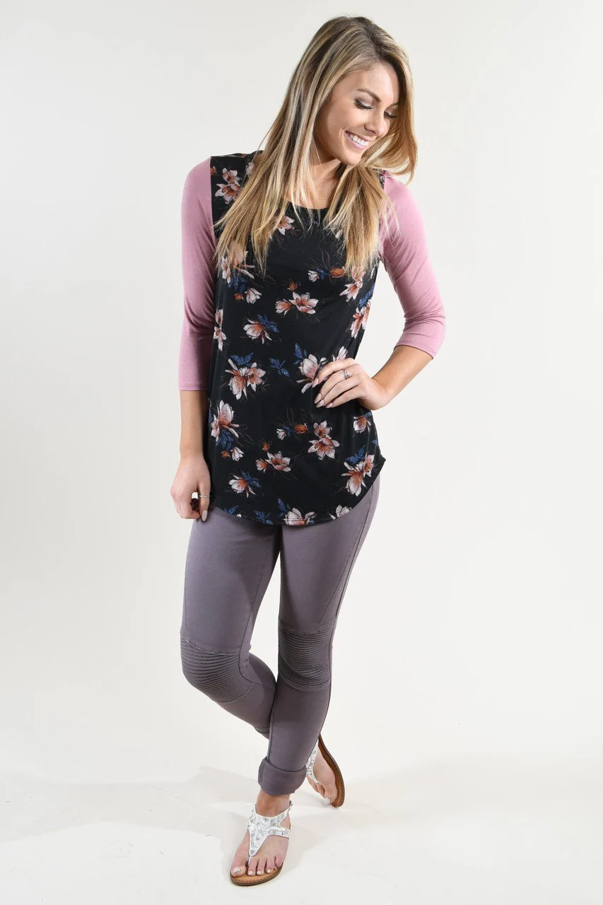 Just a Tease Floral Top - Image 5