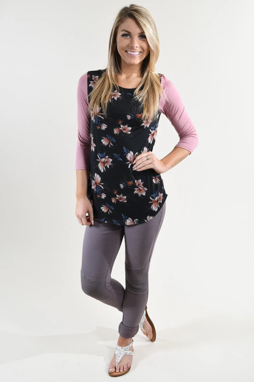 Just a Tease Floral Top - Image 7