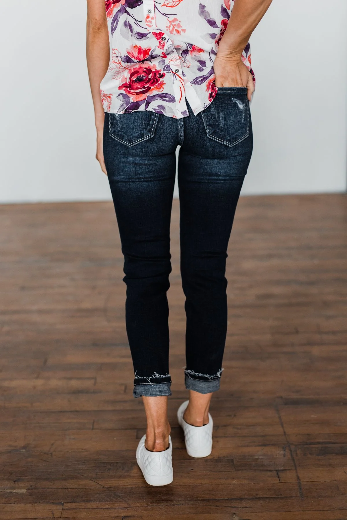KanCan Distressed Jeans- Faye Wash - Image 11