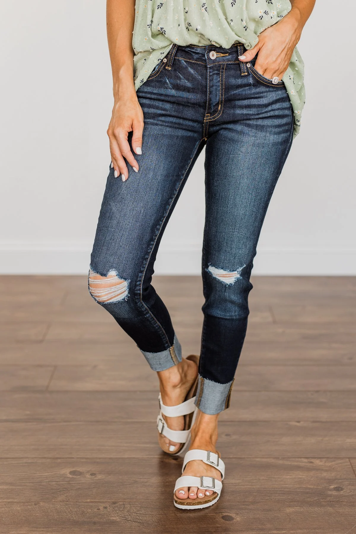 KanCan Distressed Skinny Jeans- Cheyenne Wash