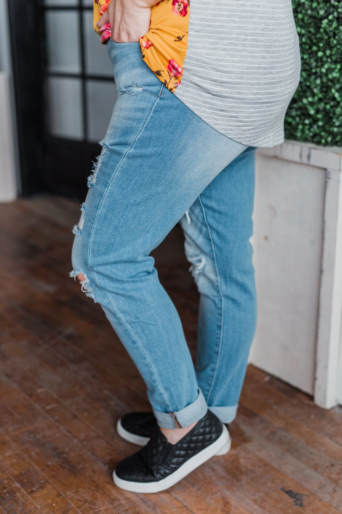 KanCan Distressed Skinny Jeans- Rosalie Wash - Image 9